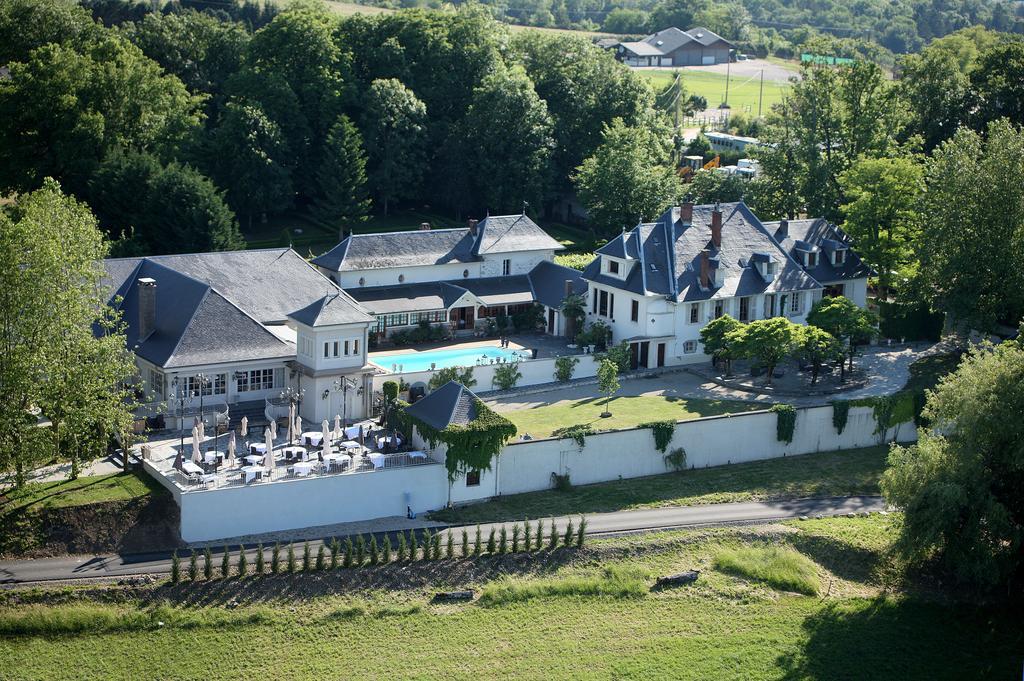 Отель Les Saints Peres Montagnole Экстерьер фото
